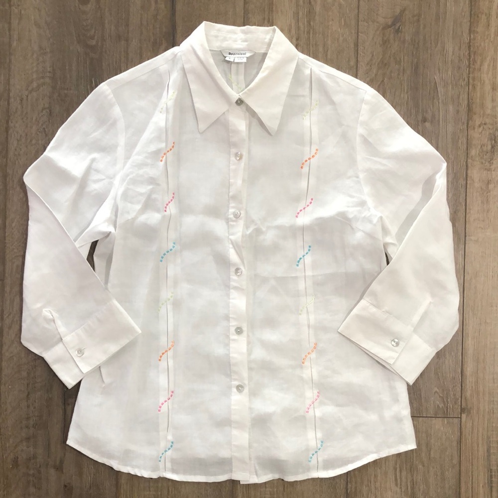 APPRAISAL White Button-Up 100% Ramie Shirt with Embroidered Accents